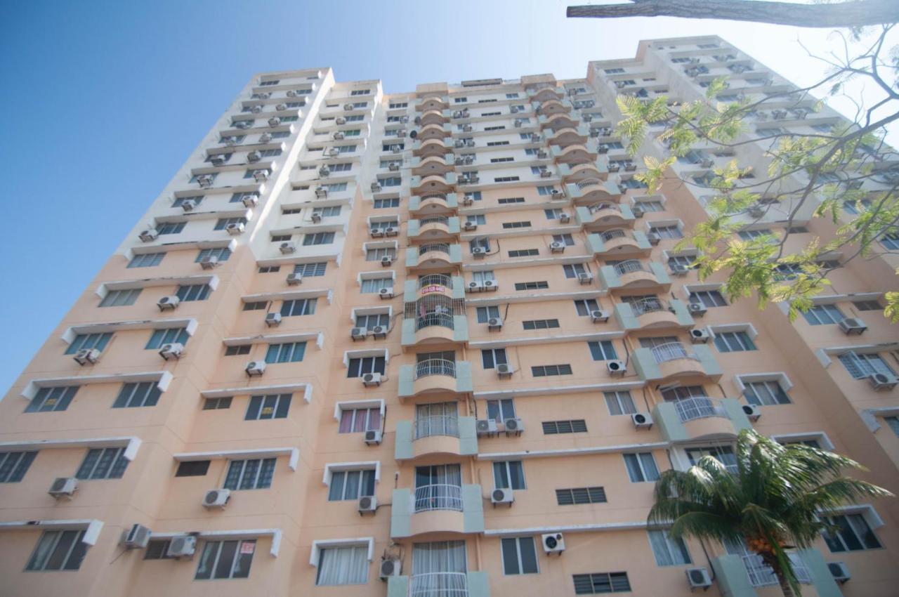 Condo At Melaka Raya By Idealhub Екстериор снимка